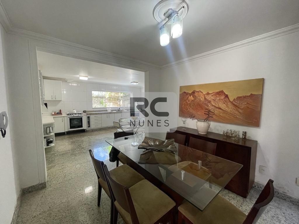 Casa à venda no Mangabeiras: 