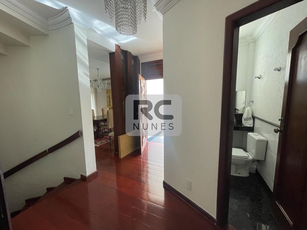 Casa à venda no Mangabeiras: 