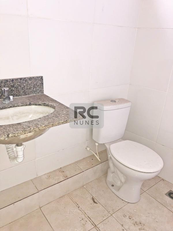 Loja para aluguel no Estoril: 