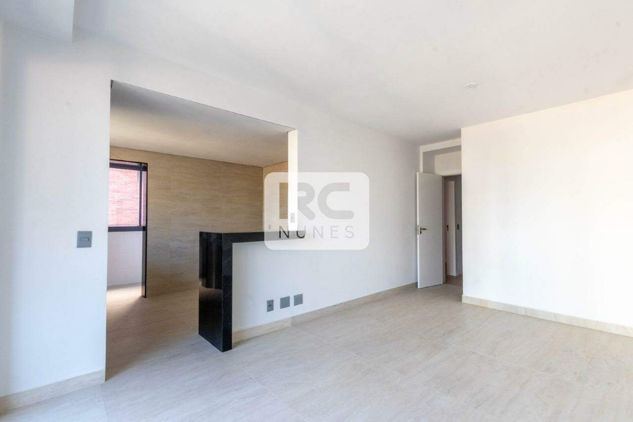 Apartamento à venda no Lourdes: 
