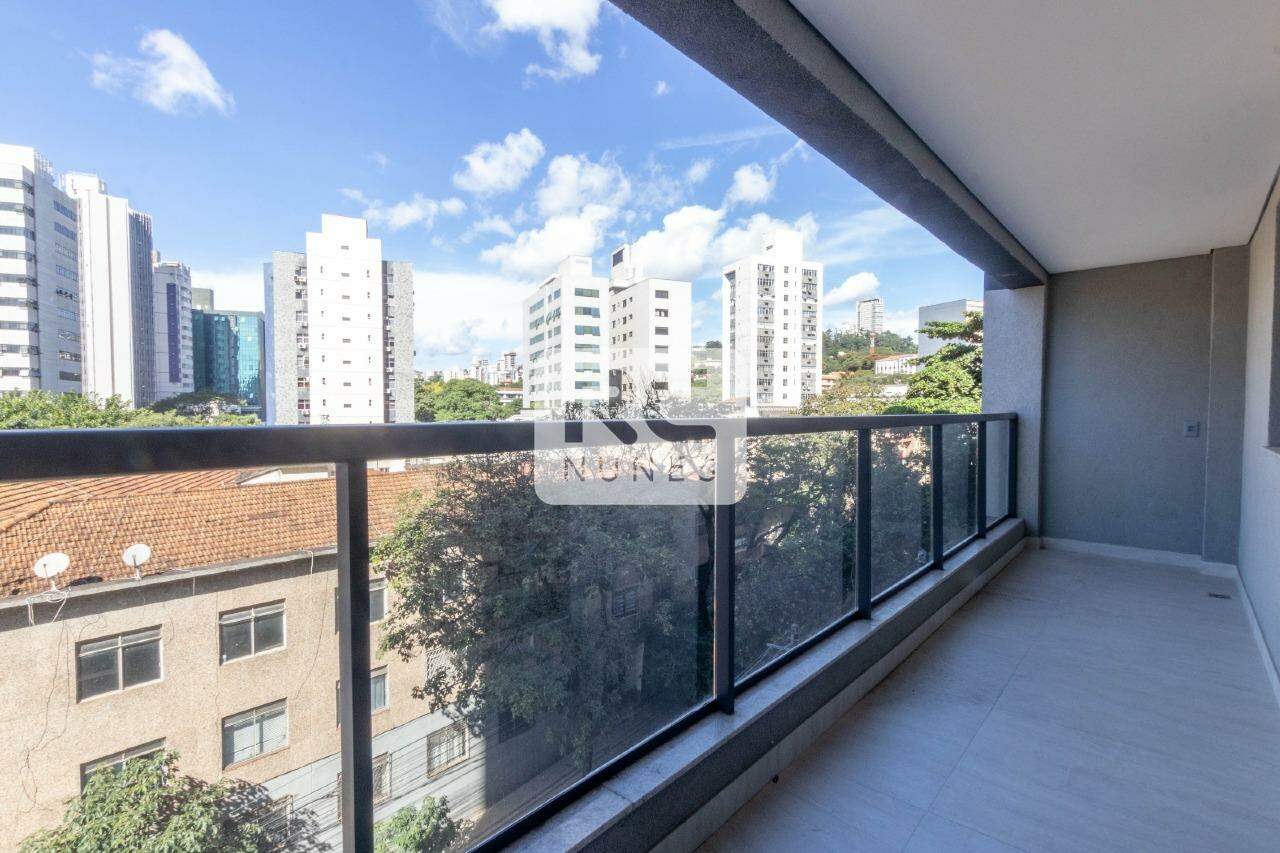 Apartamento à venda no Lourdes: 