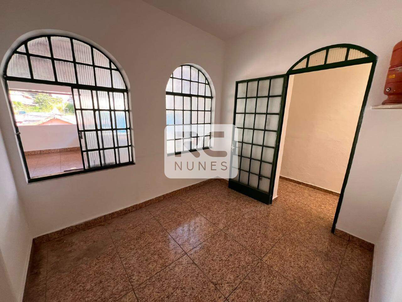 Casa para aluguel no Cachoeirinha: 