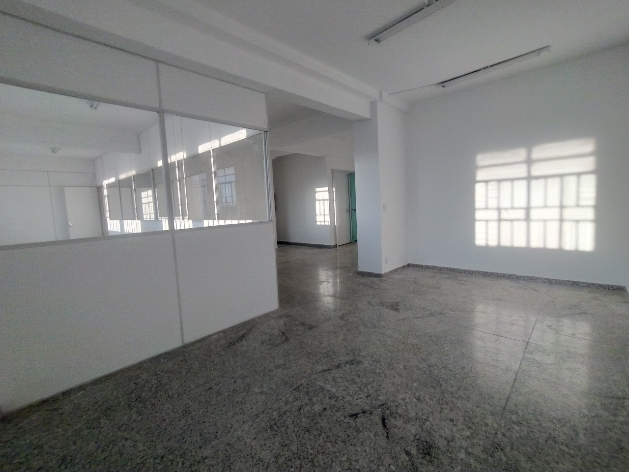 Andar corrido para aluguel no Centro: 