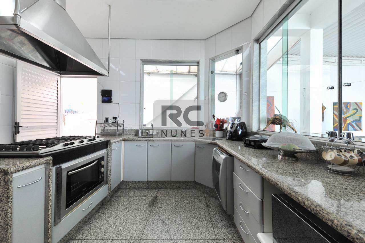 Casa à venda no Mangabeiras: 