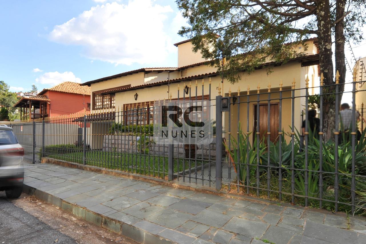 Casa à venda no Mangabeiras: 