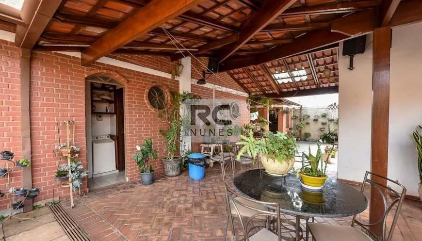 Casa à venda no Santa Lúcia: 