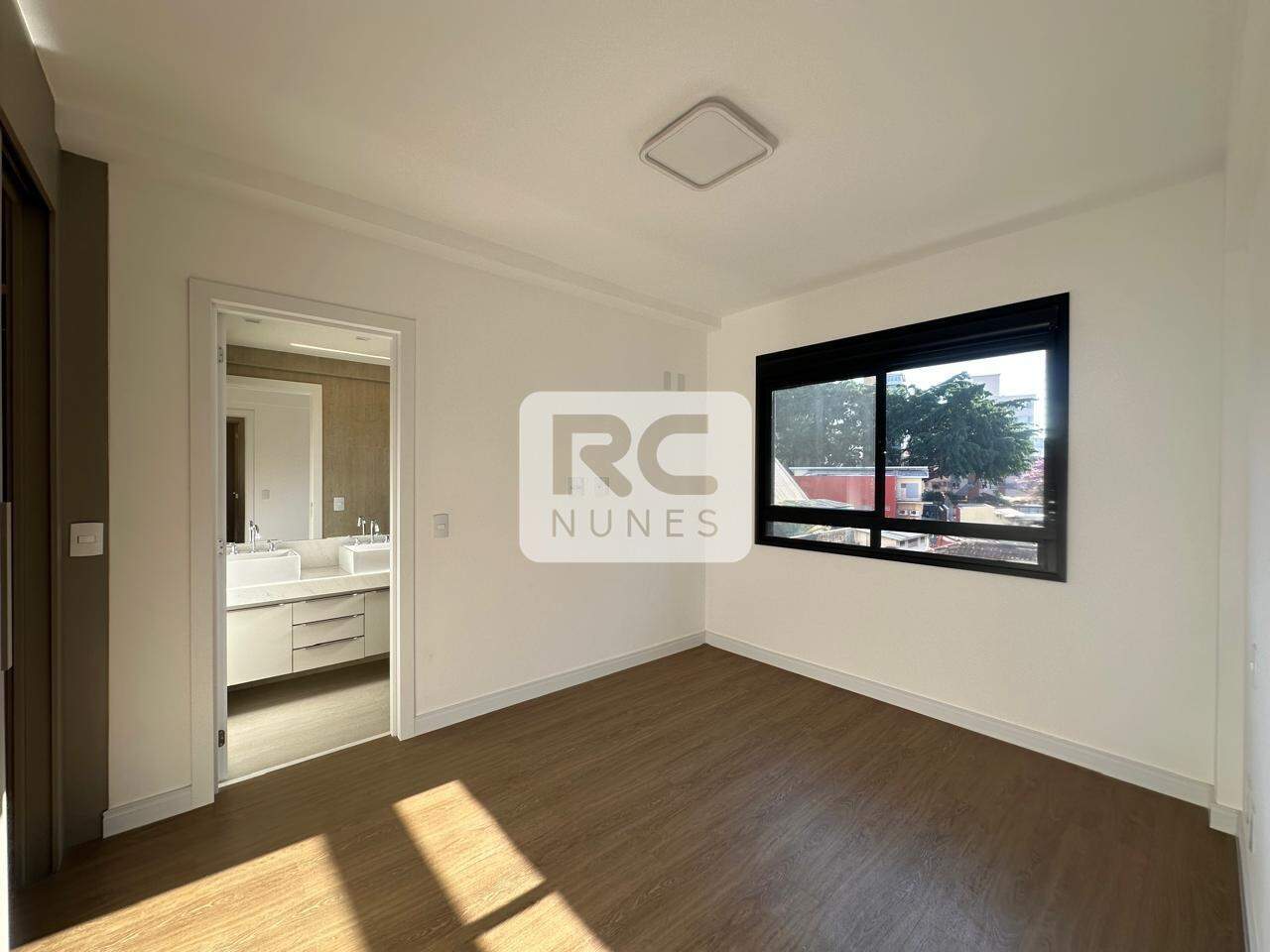 Apartamento à venda no Carmo: 