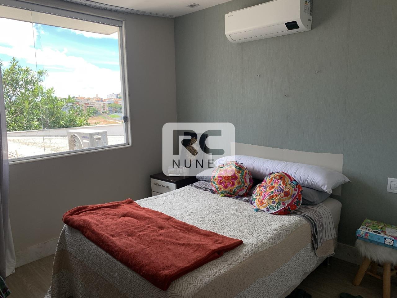 Casa para aluguel no Estoril: 