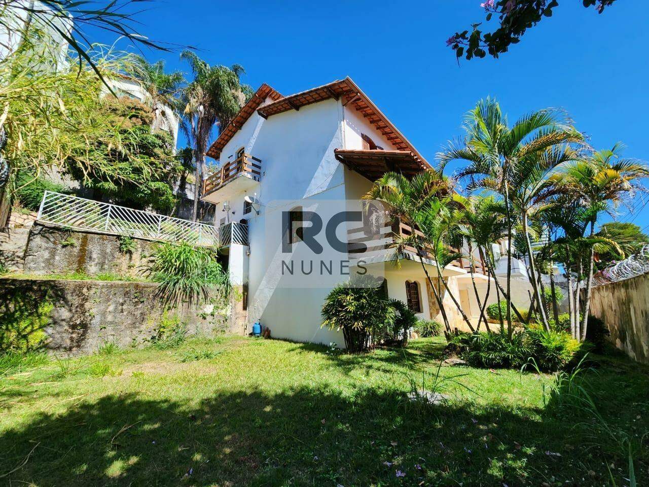 Casa para aluguel no Santa Lúcia: 