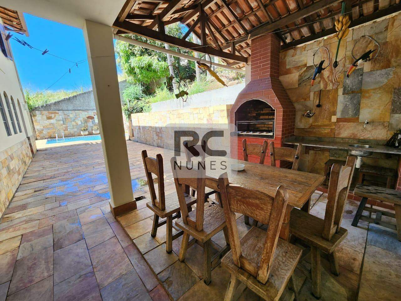 Casa para aluguel no Santa Lúcia: 