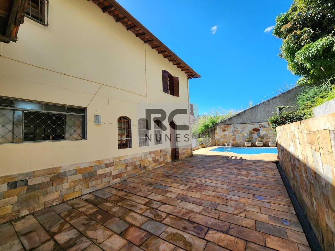 Casa à venda no Santa Lúcia: 