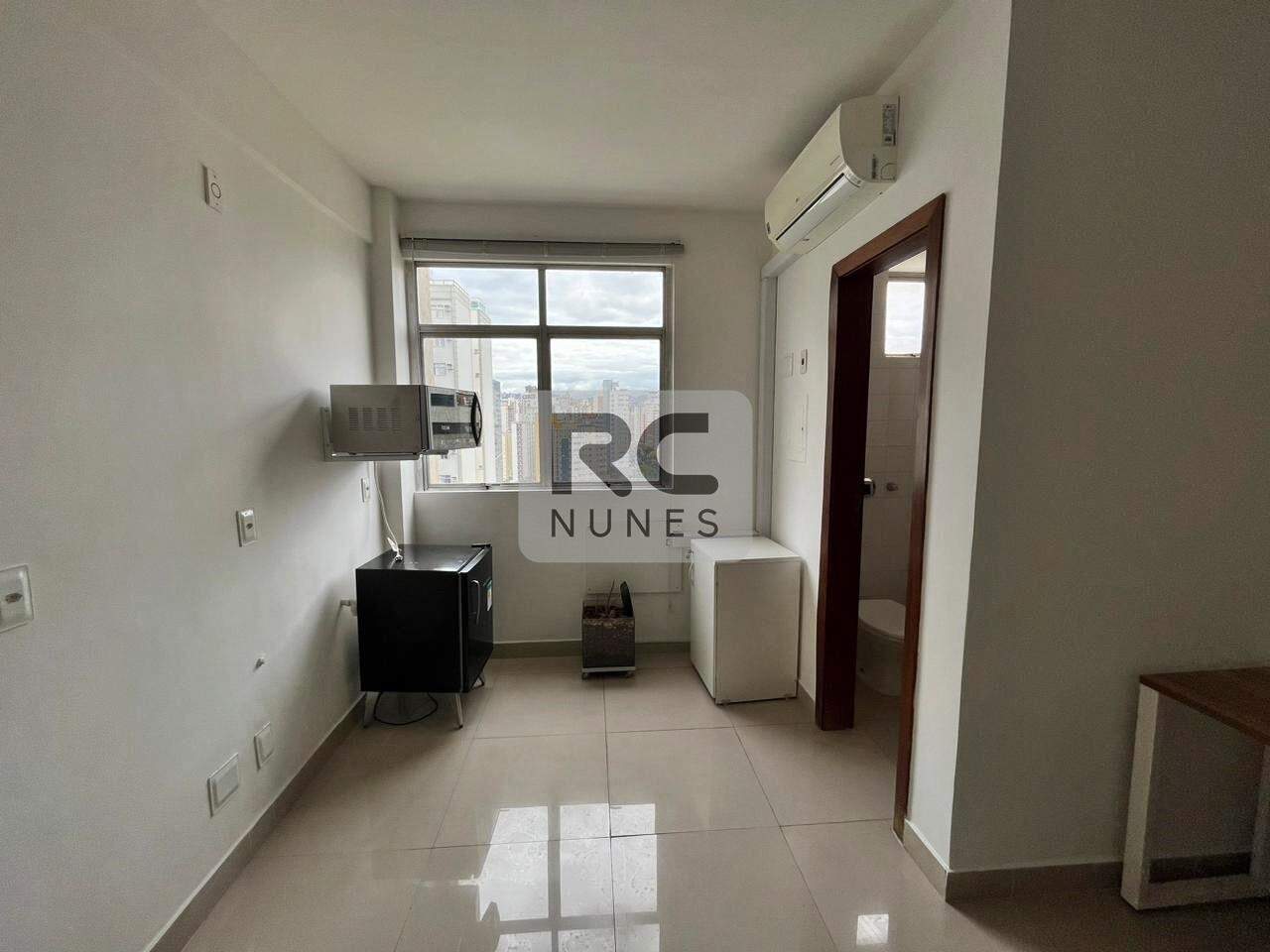 Sala à venda no Centro: 