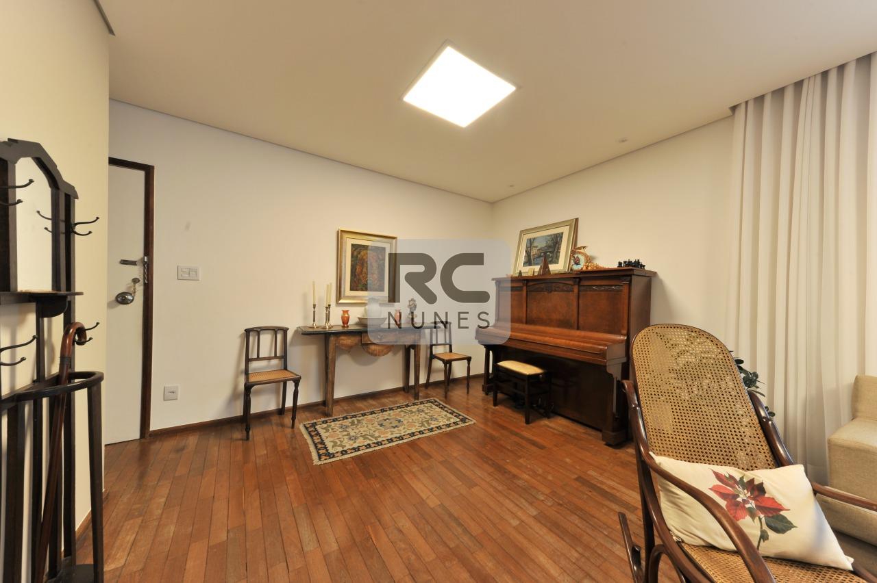 Apartamento à venda no Santo Antônio: 