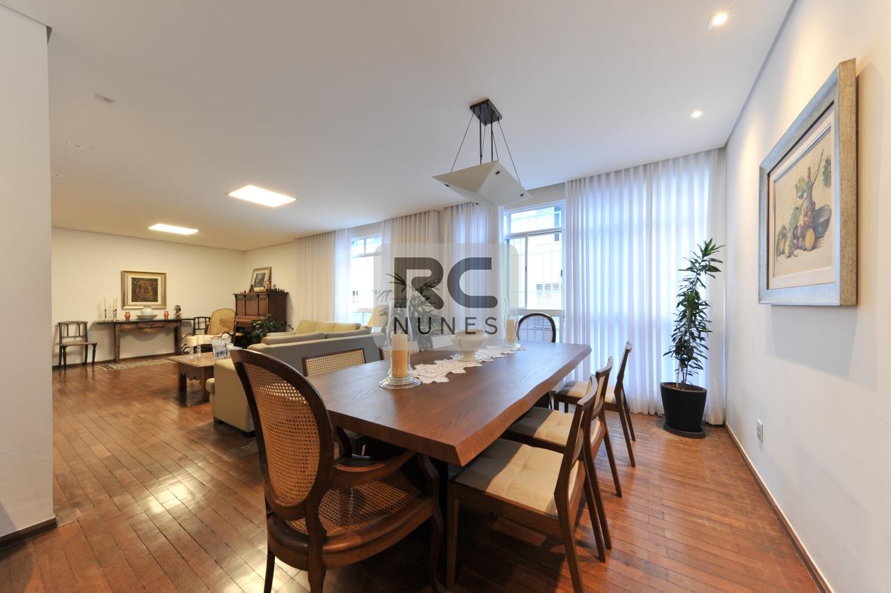 Apartamento à venda no Santo Antônio: 