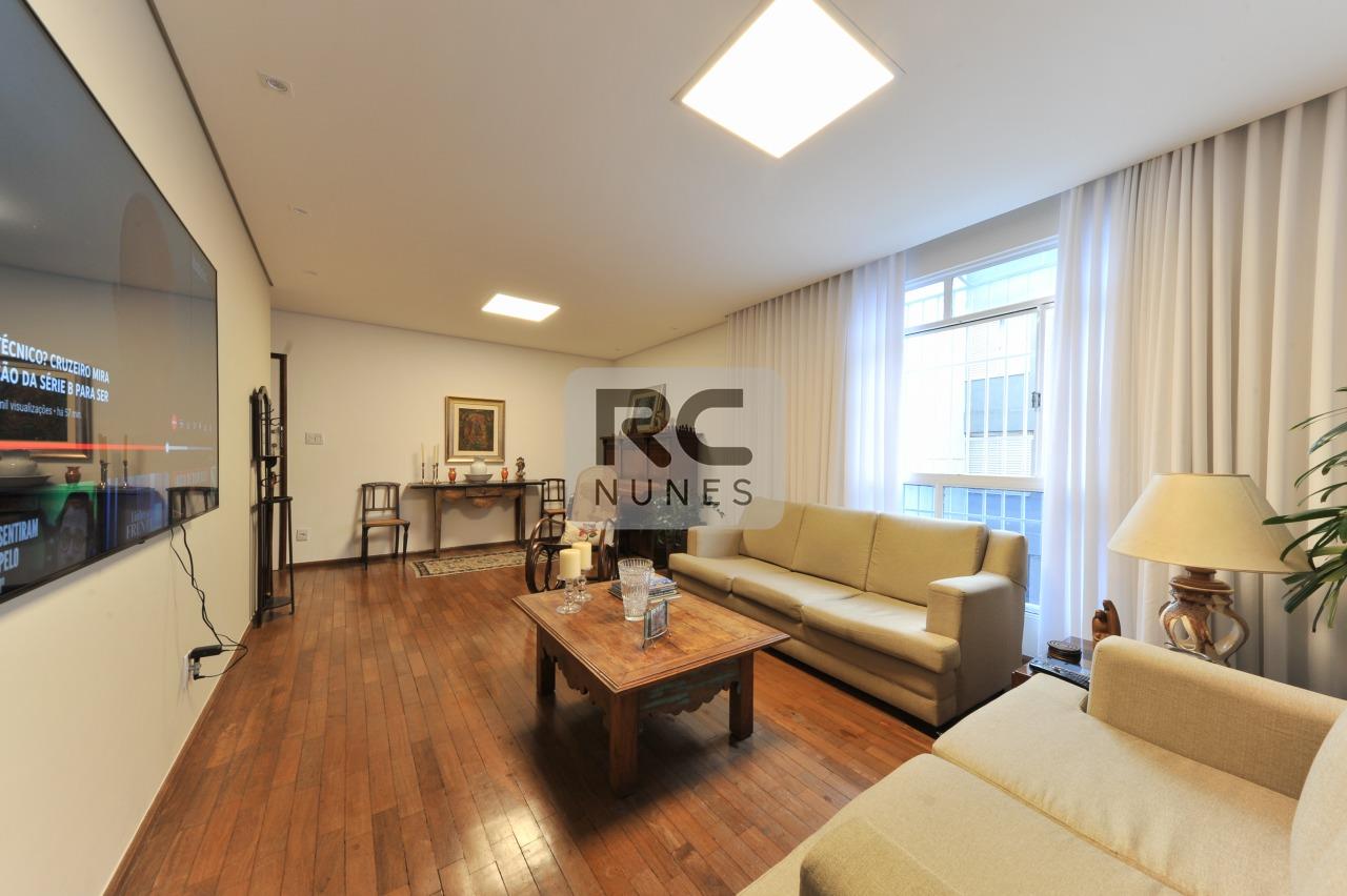 Apartamento à venda no Santo Antônio: 