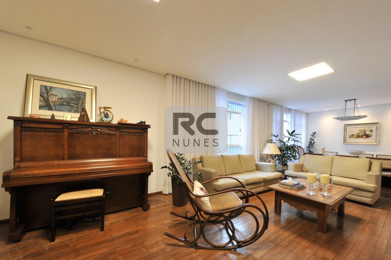 Apartamento à venda no Santo Antônio: 