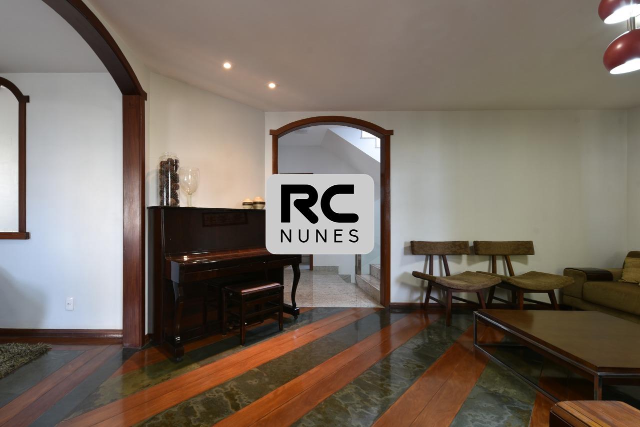 Casa à venda no Santa Lúcia: 