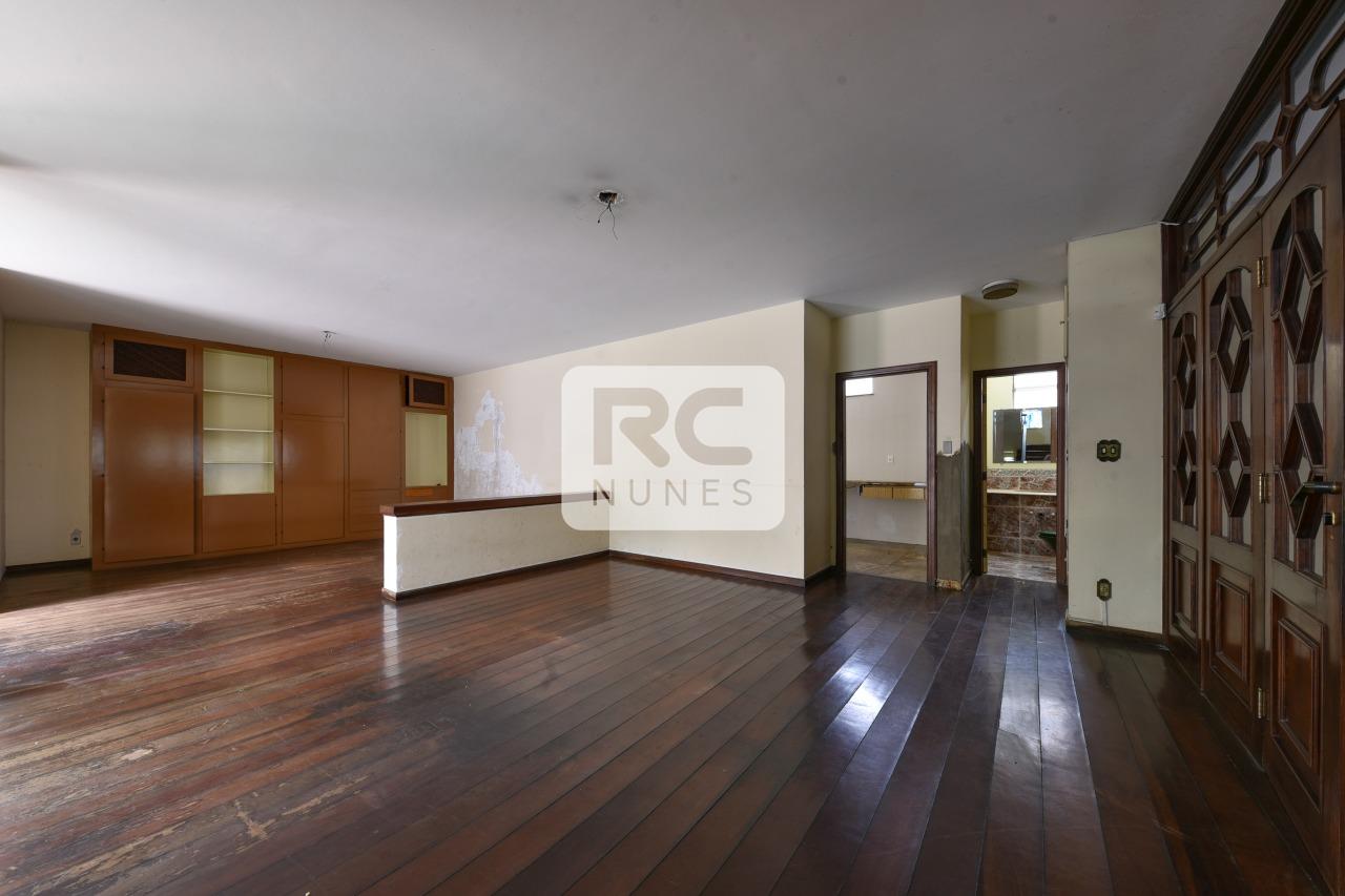 Casa à venda no Mangabeiras: 