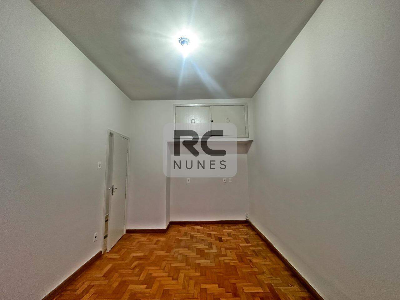Apartamento à venda no Funcionários: 