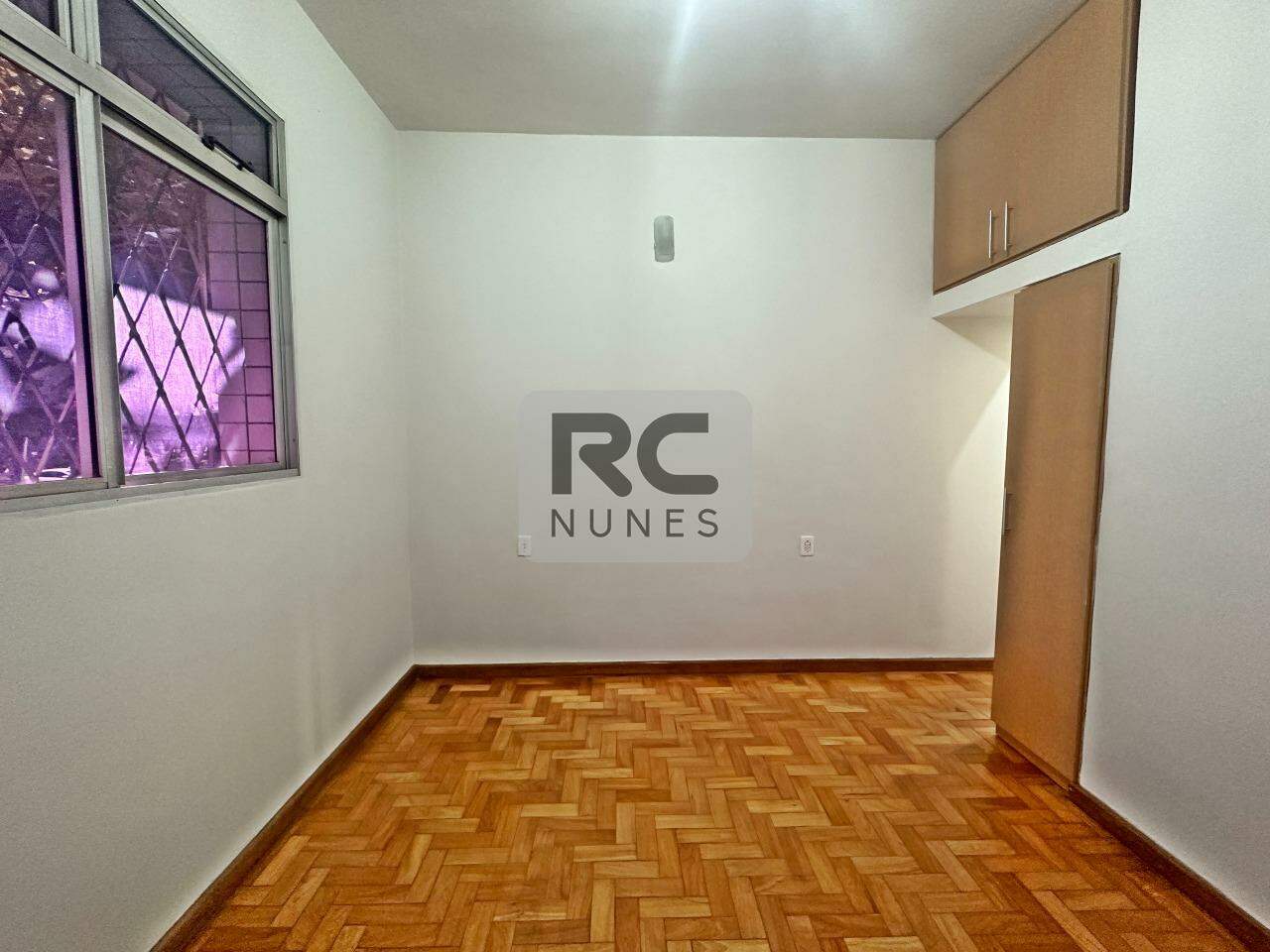 Apartamento à venda no Funcionários: 