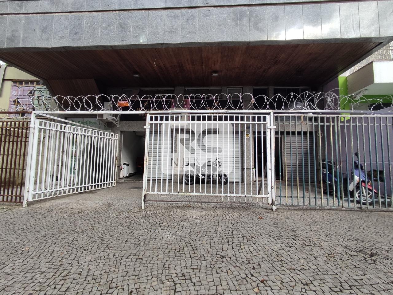 Sala para aluguel no Santo Agostinho: 