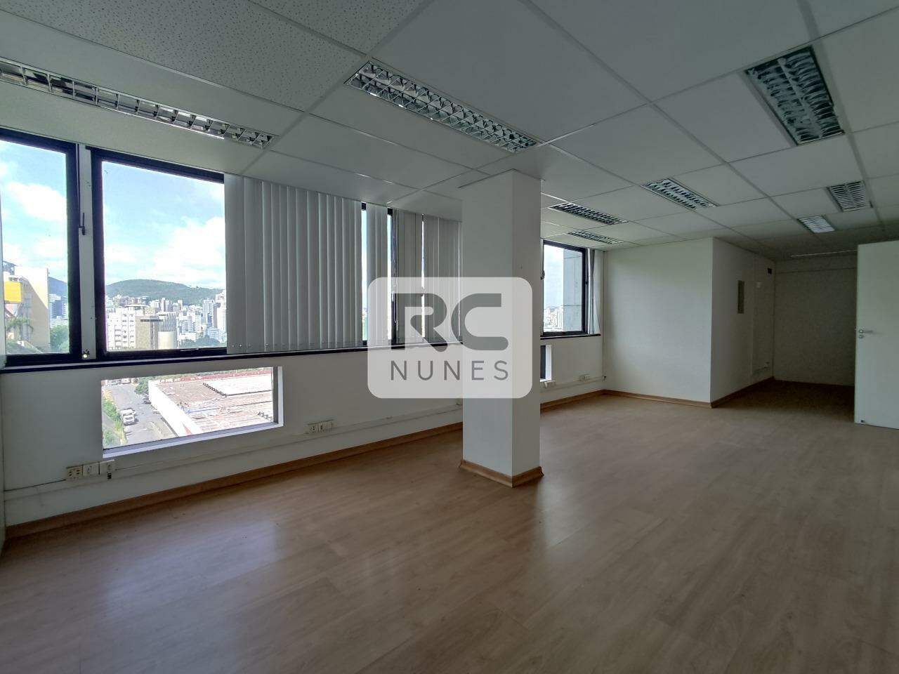 Conjunto de salas para aluguel no Cruzeiro: 