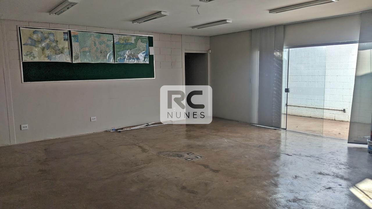 Galpão para aluguel no Olhos D'Água: 