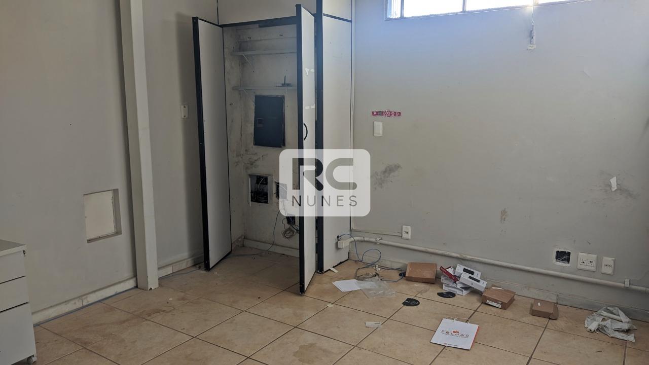 Galpão para aluguel no Olhos D'Água: 