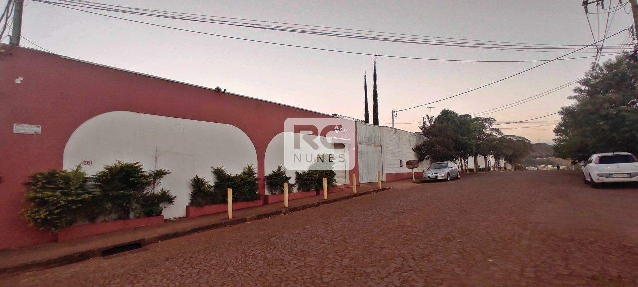 Galpão para aluguel no Olhos D'Água: 