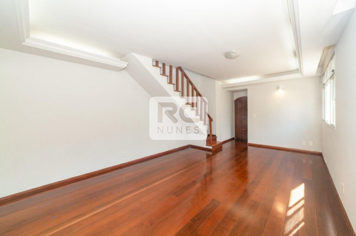 Cobertura à venda no Lourdes: 