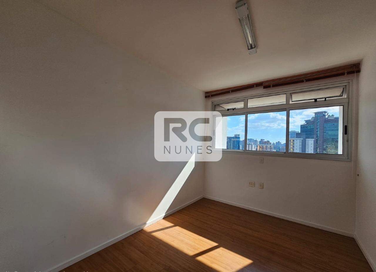 Cobertura à venda no Funcionários: 