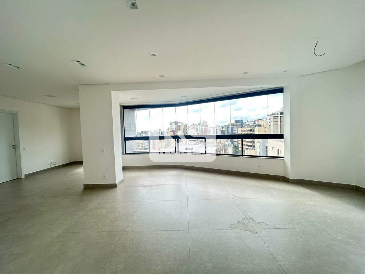 Apartamento para aluguel no Sion: 