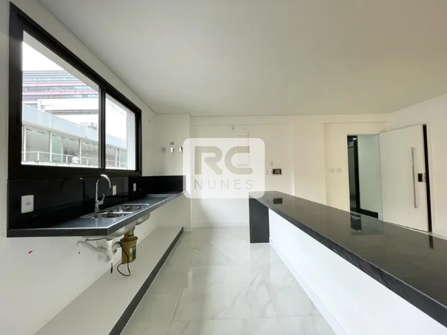 Apartamento à venda no Savassi: 