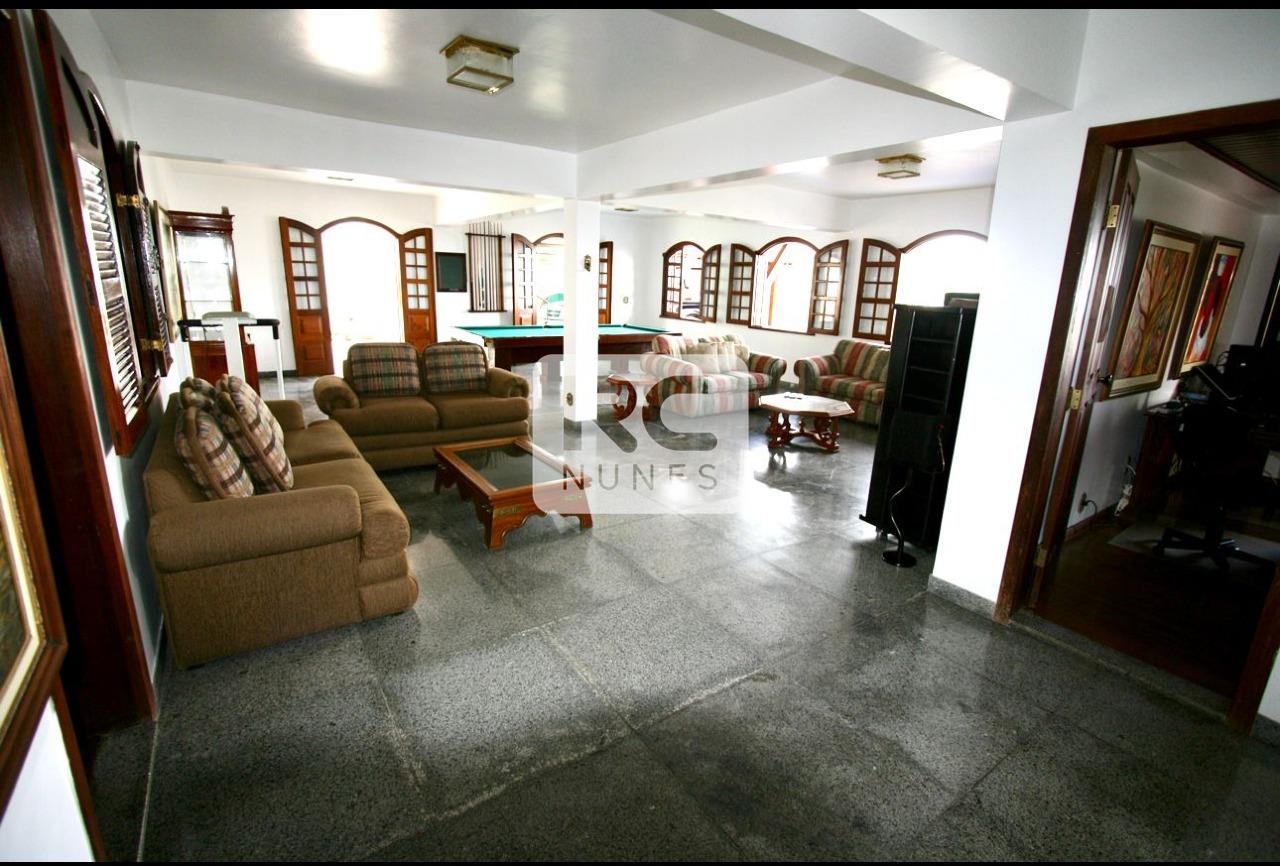 Casa para aluguel no Mangabeiras: 