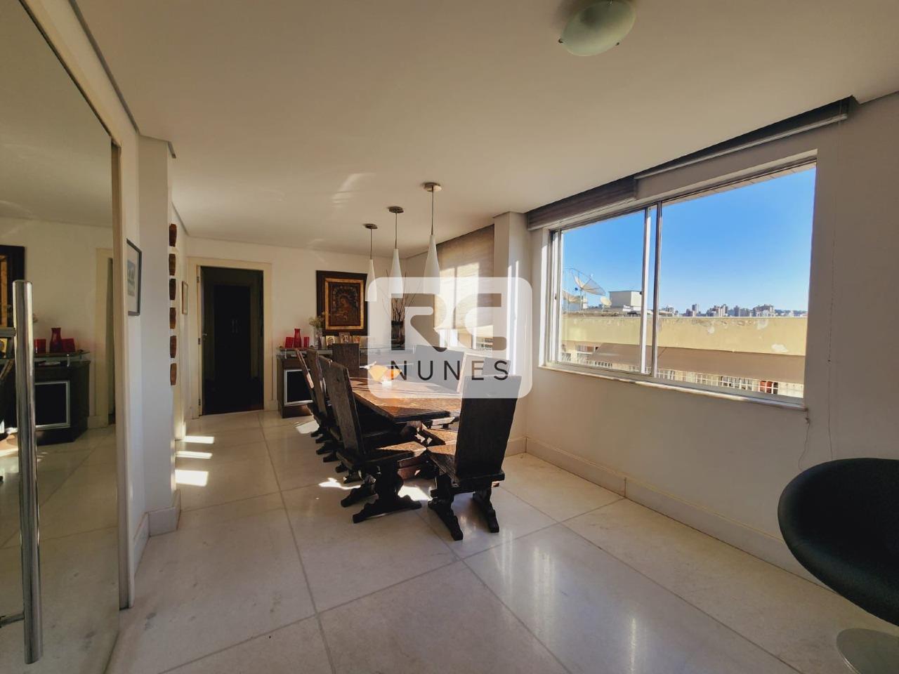 Apartamento à venda no Cruzeiro: 