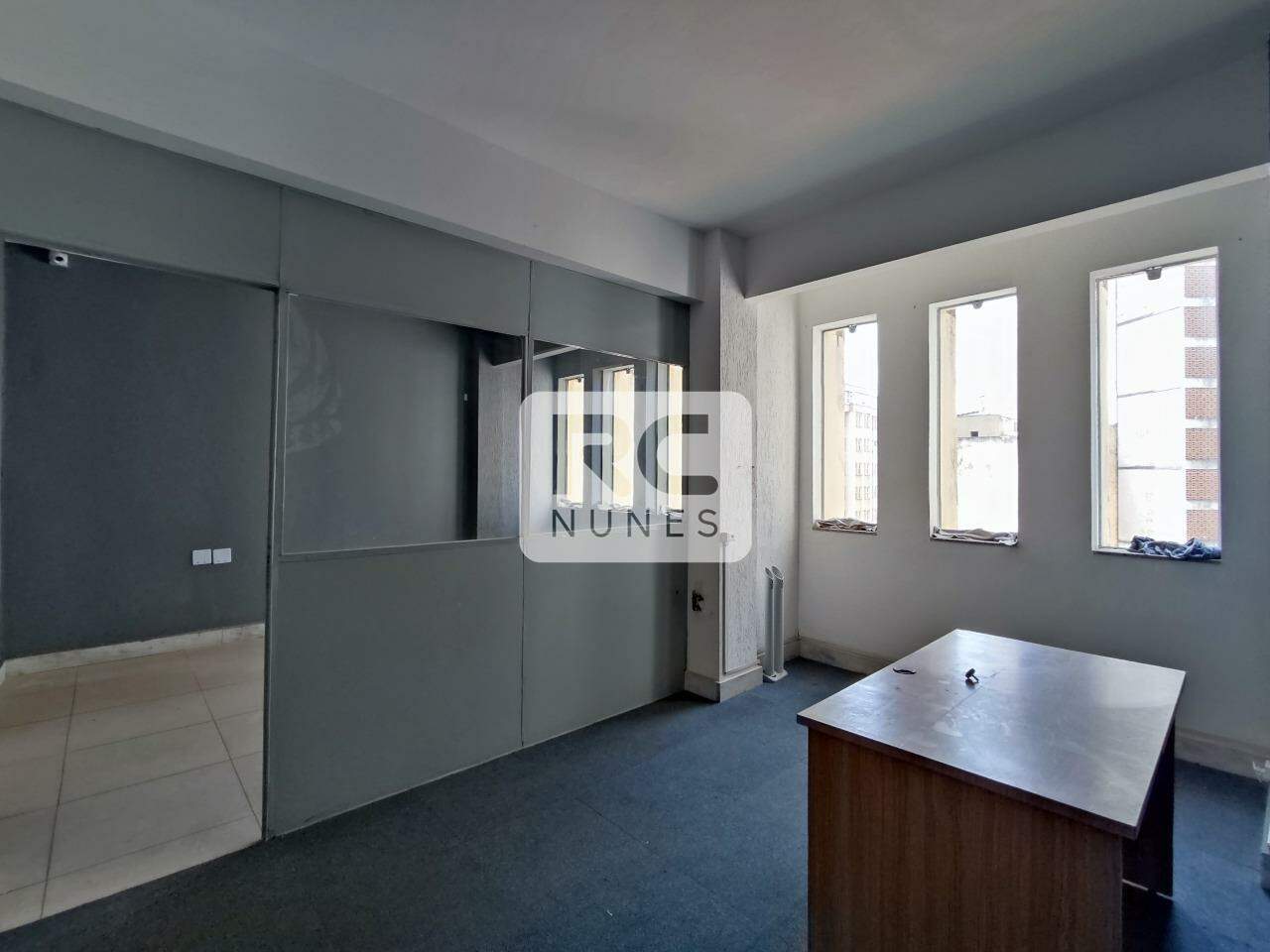 Sala para aluguel no Centro: 