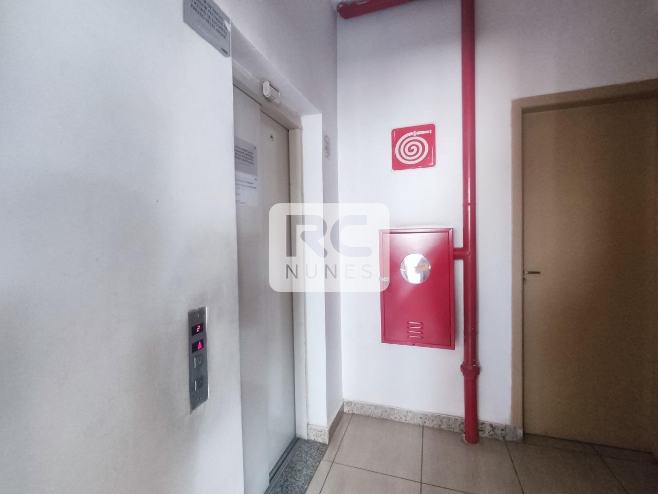 Conjunto Comercial / Sala para aluguel no Centro: 