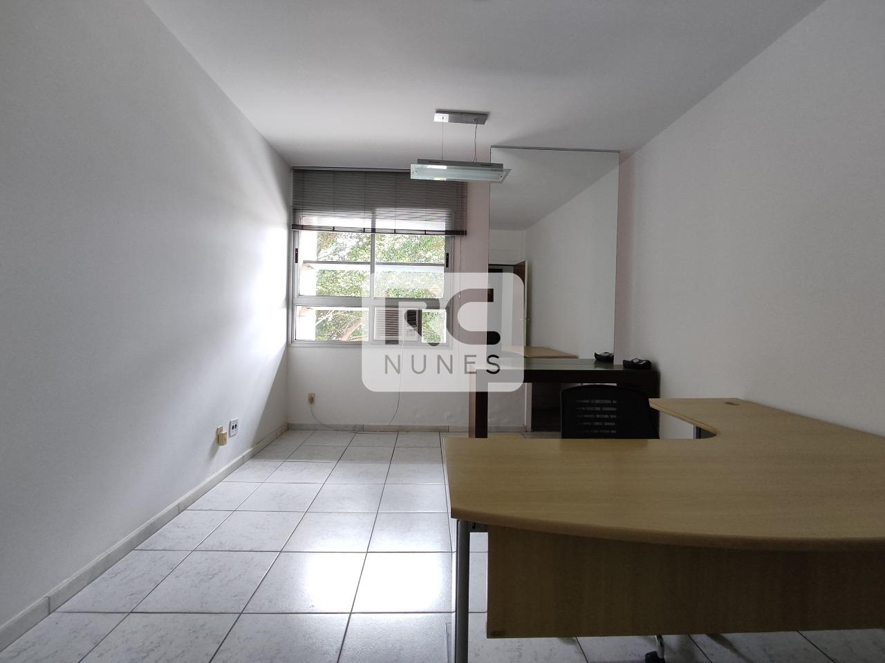 Sala para aluguel no Estoril: 