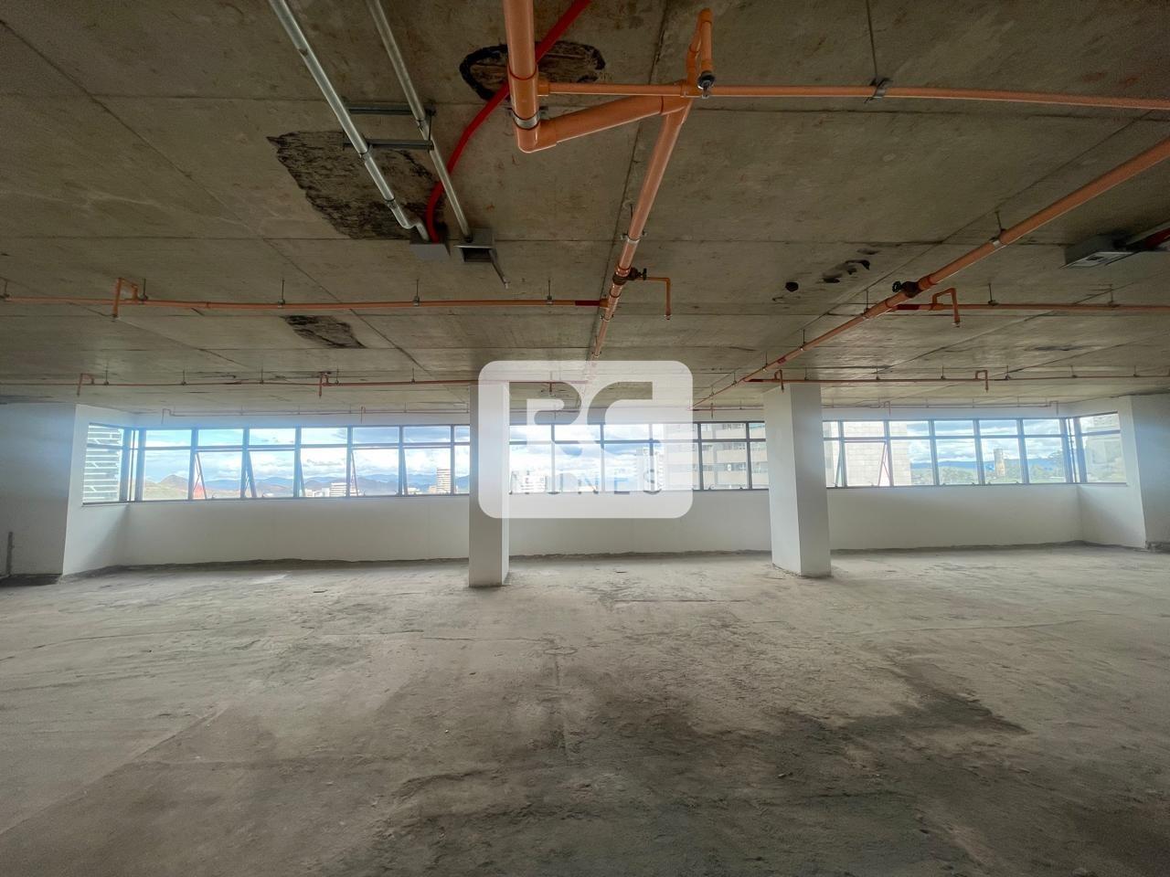 Andar corrido para aluguel no Vale do Sereno: 