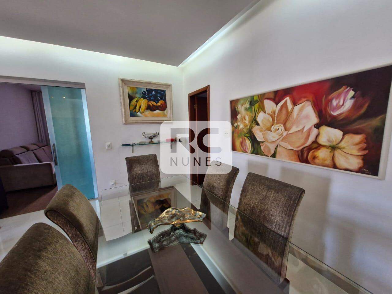 Apartamento à venda no Funcionários: 