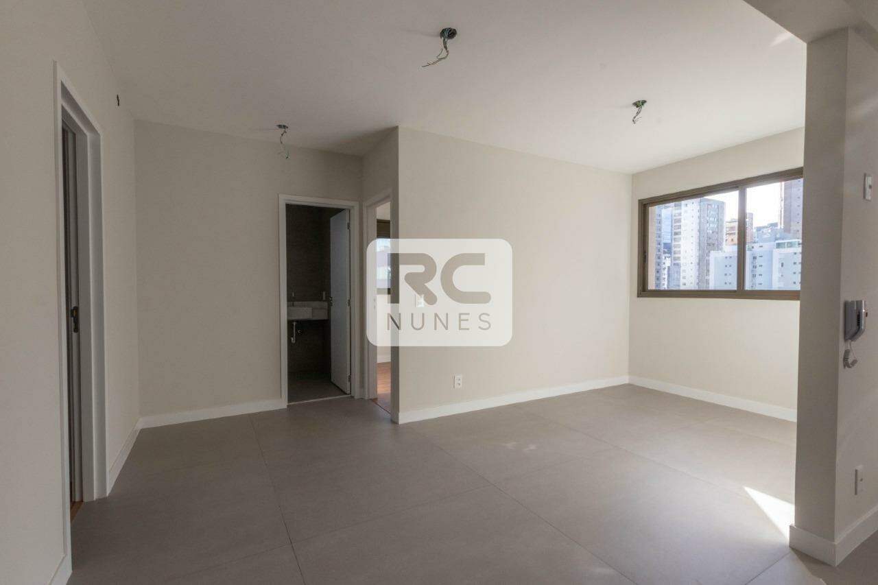 Apartamento à venda no Lourdes: 