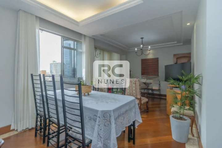 Apartamento à venda no Lourdes: 