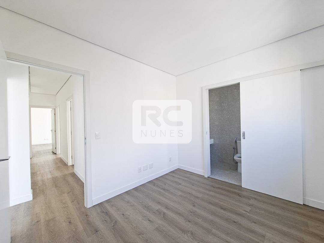 Apartamento à venda no Cruzeiro: 