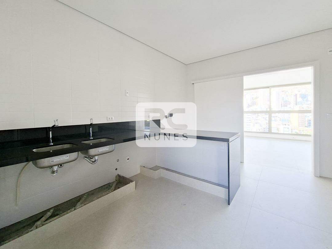 Apartamento à venda no Cruzeiro: 