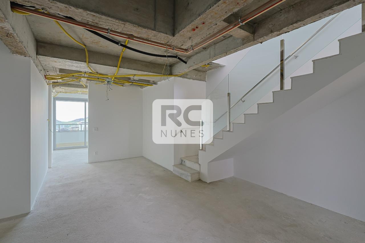 Cobertura à venda no Vale do Sereno: 