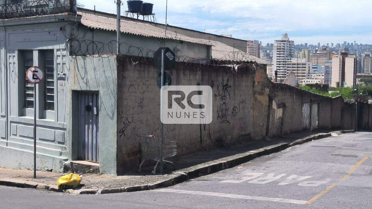 Terreno à venda no Lagoinha: 