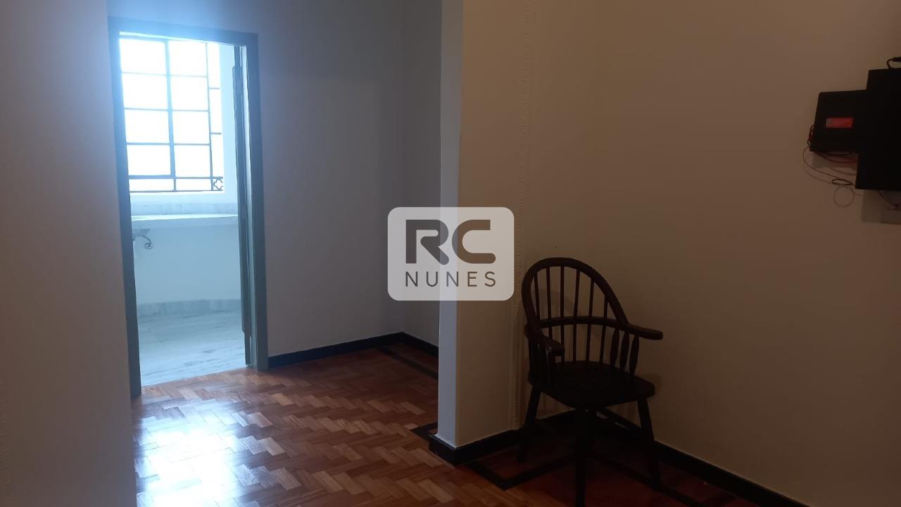 Casa à venda no Lourdes: 