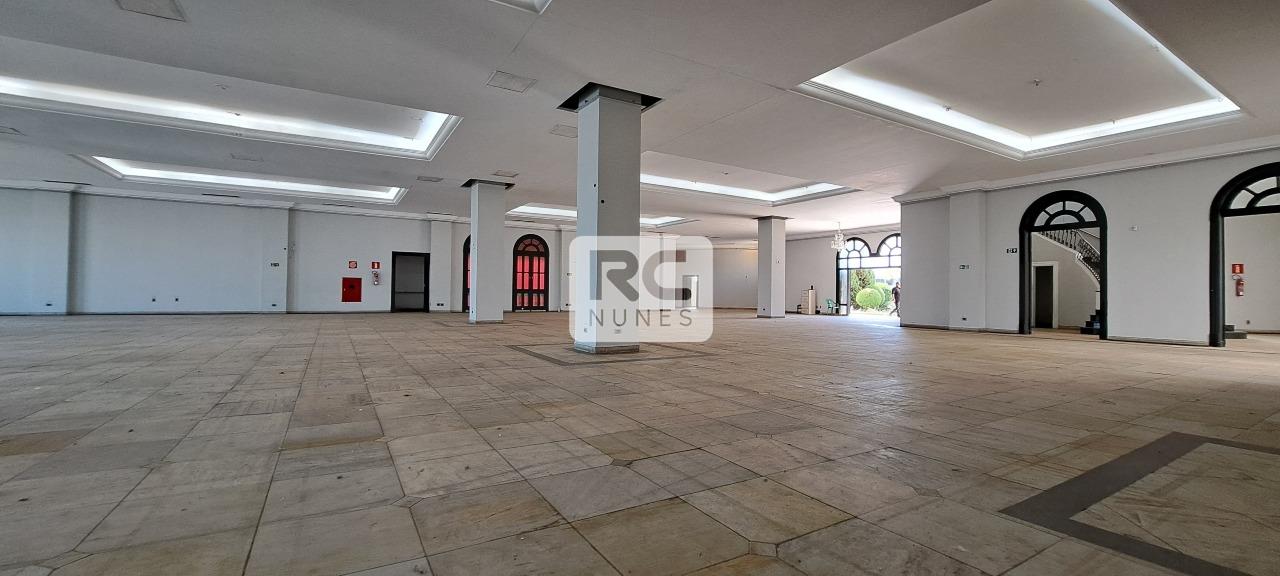 Prédio para aluguel no Estoril: 