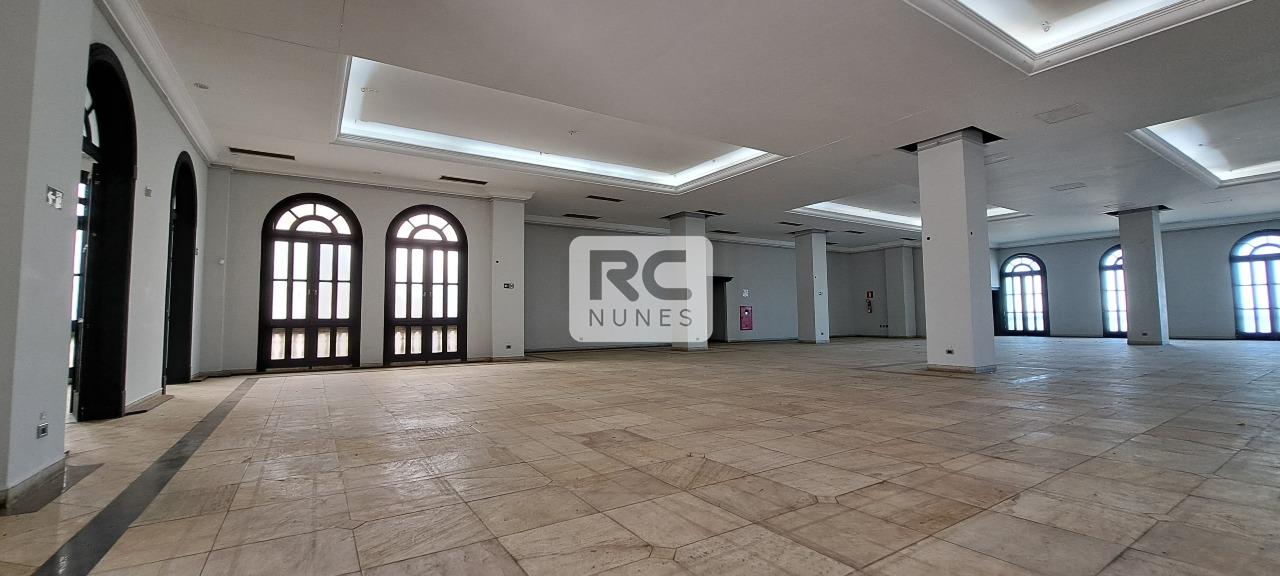 Prédio para aluguel no Estoril: 