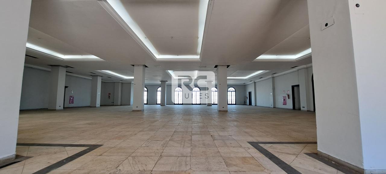 Prédio para aluguel no Estoril: 